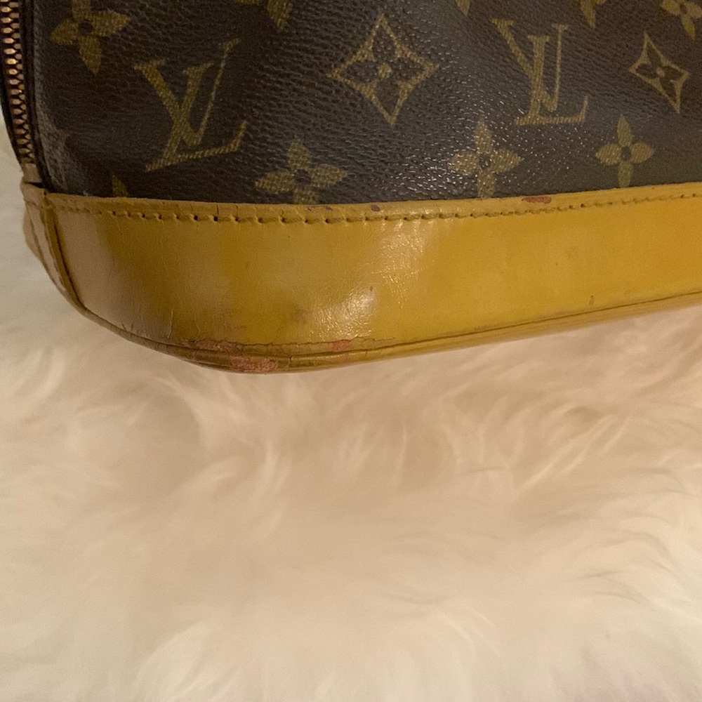 Louis Vuitton Monogram Alma PM HandbagDate Code VI0993 Made in France.🥐☕️❤️ - Picture 7 of 12